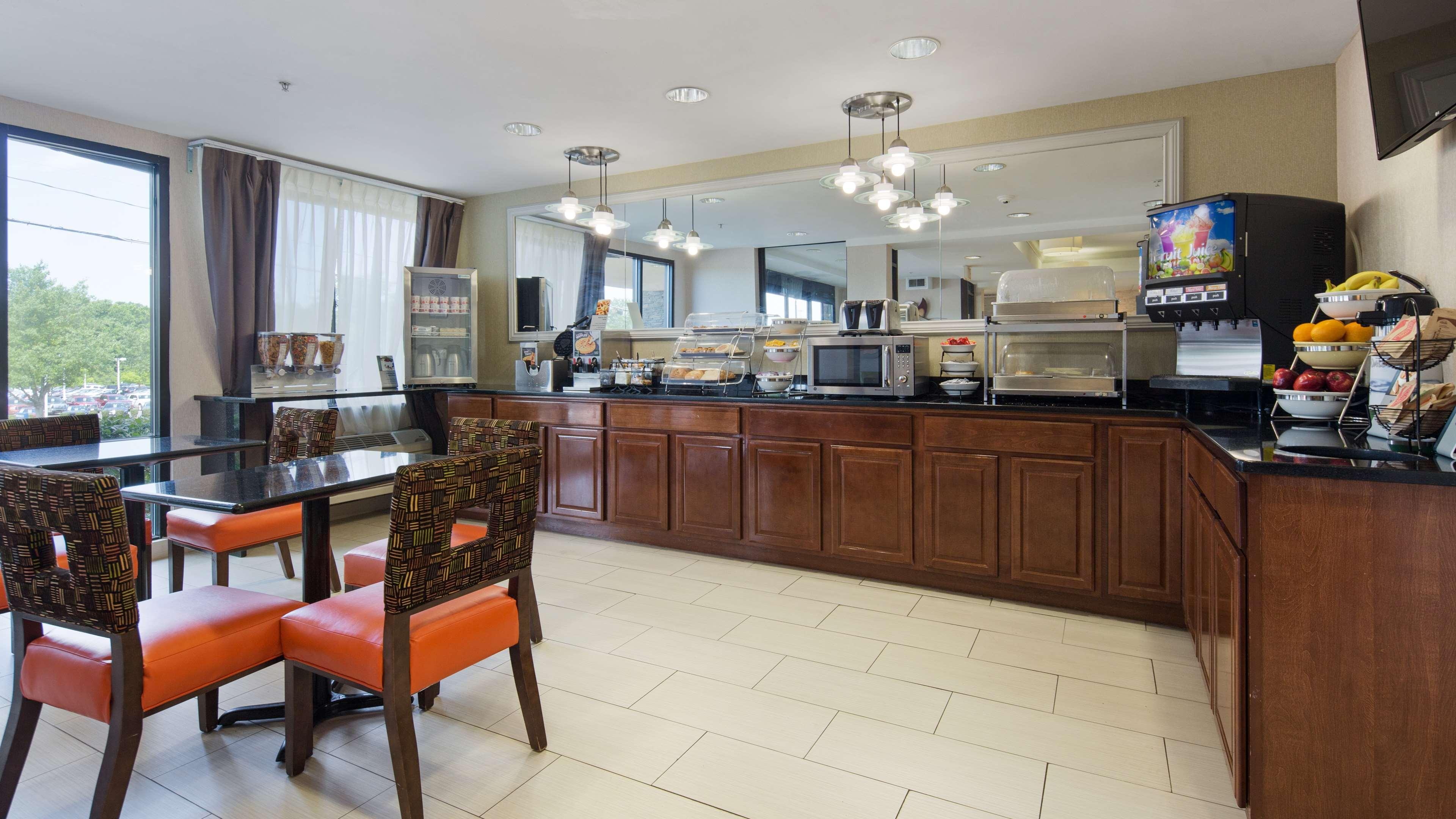 Best Western Plus Хантерсвилл Экстерьер фото